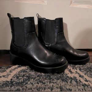 Black Leather Chelsea Boots
